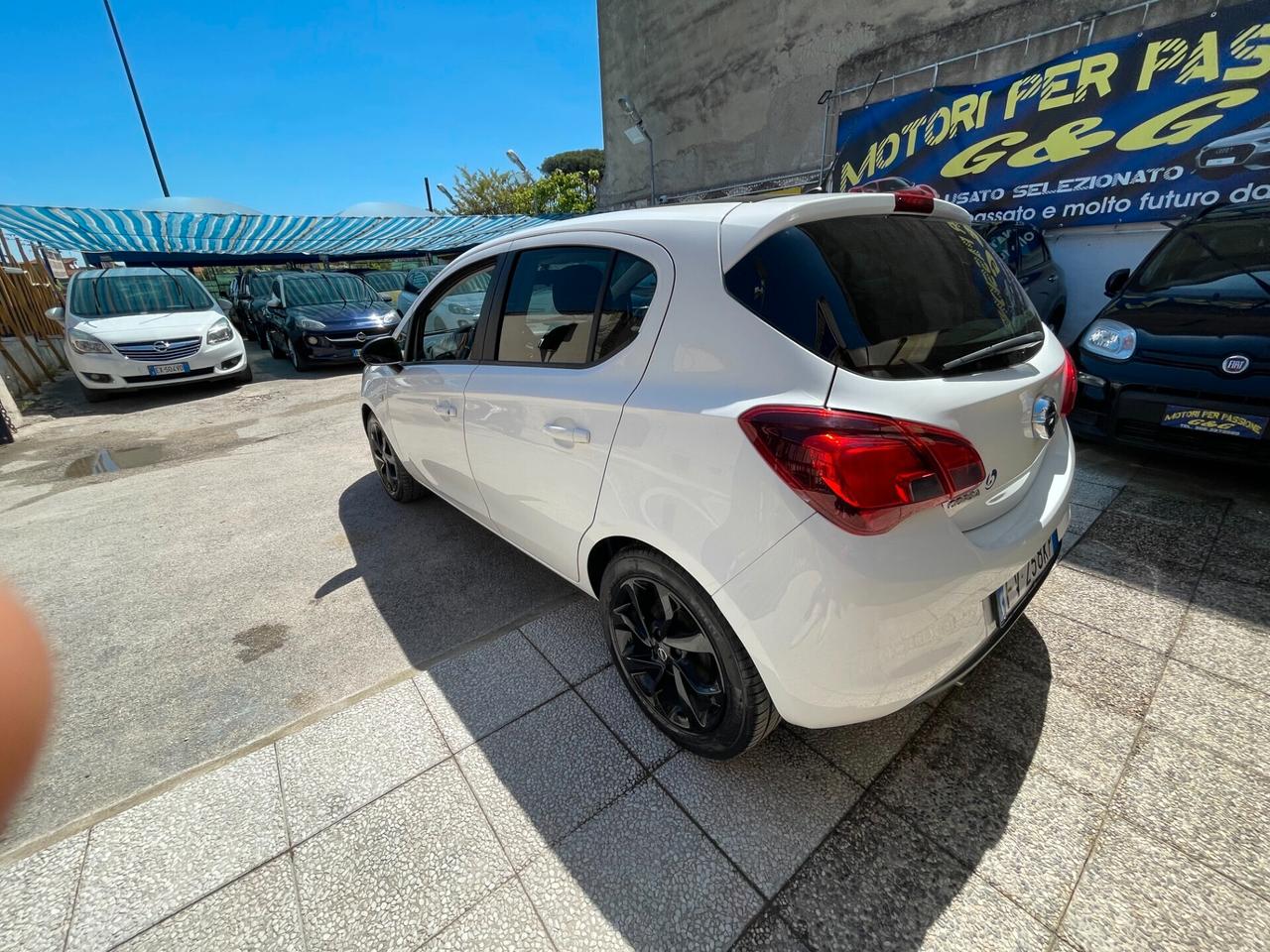 Opel Corsa 1.2 5 porte Black Edition
