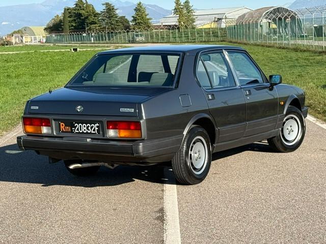 Alfa Romeo Alfetta Quadrifoglio Oro 2.0i "SOLO 32.000 KM"