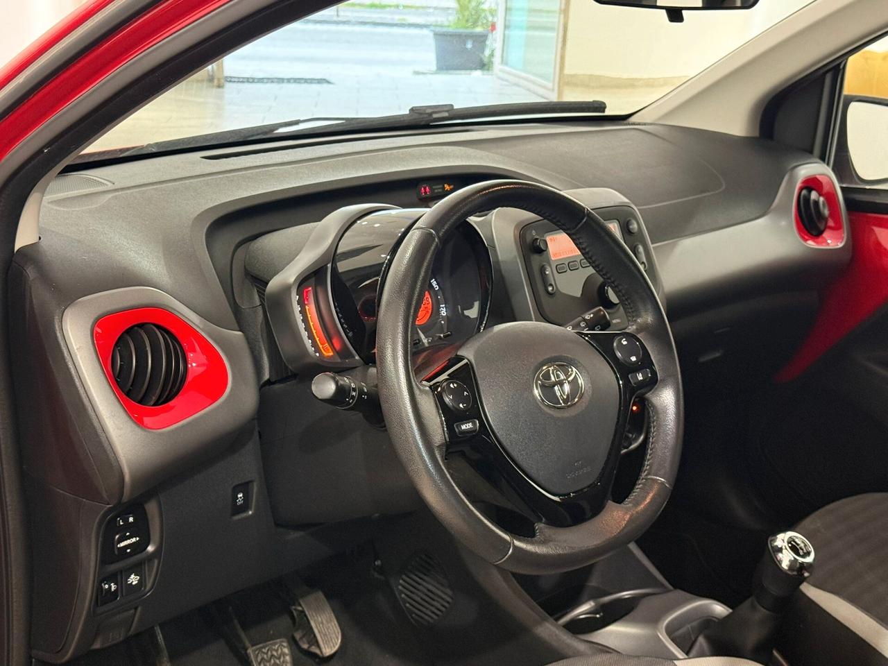 TOYOTA AYGO 1.0 72CV SOLO 60.000 KM