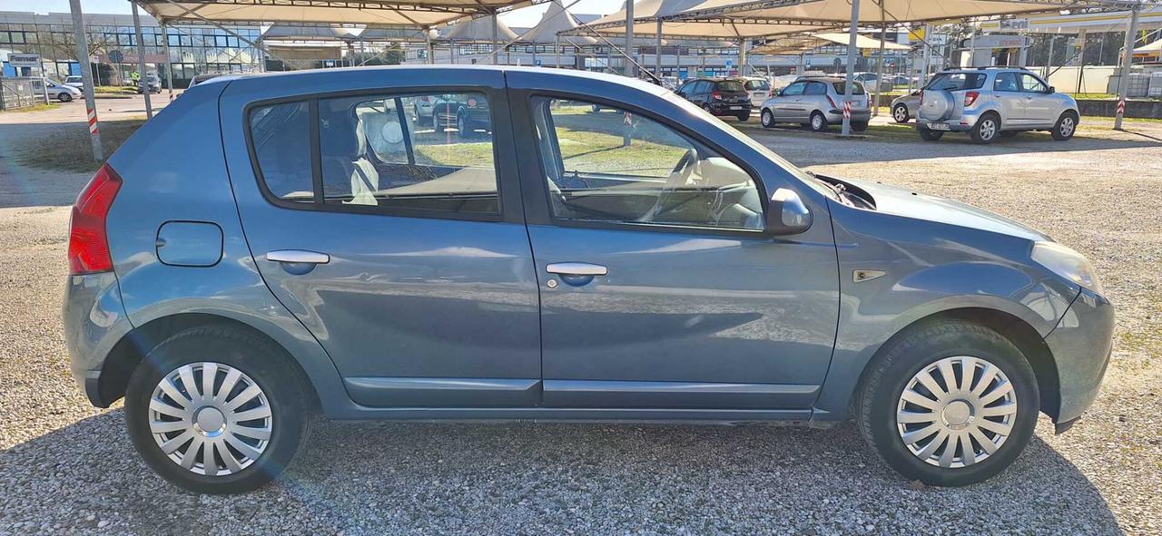 Dacia Sandero 1.4 8V GPL Lauréate