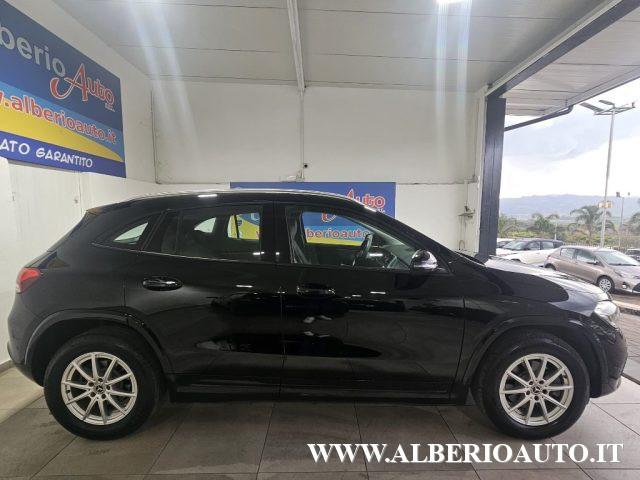 MERCEDES-BENZ GLA 200 d Automatic Business