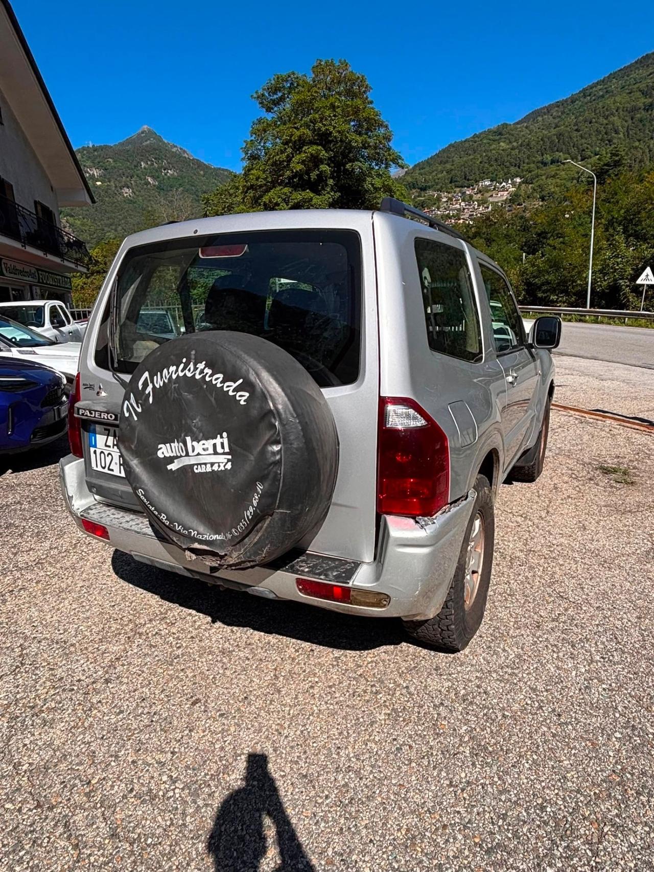 Mitsubishi Pajero 2.5 TDI 3p. GLX