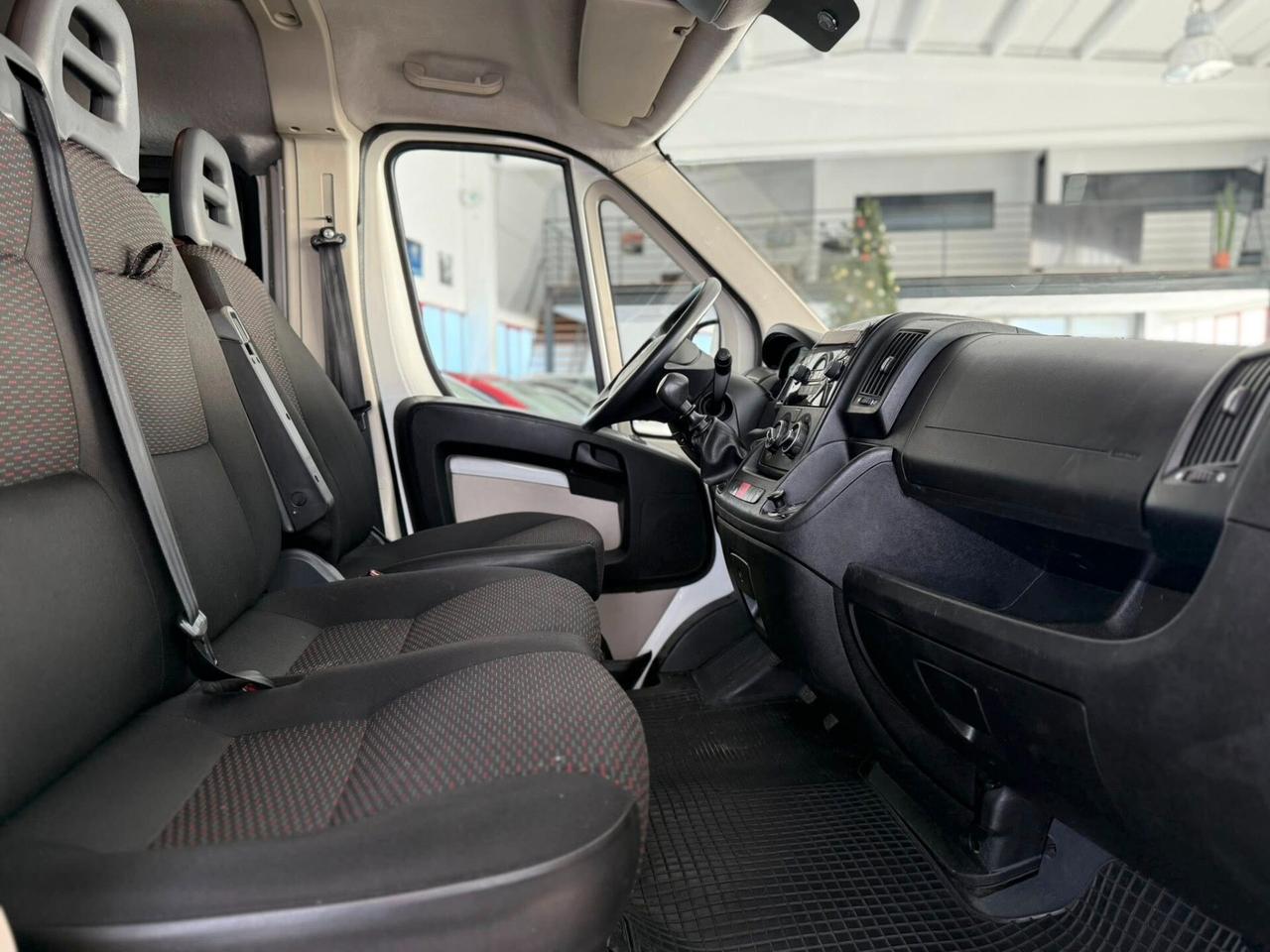 Citroen Jumper 30 2.2 e-HDi-130 PC-TN Atlante 9posti trasporto persone autovettura