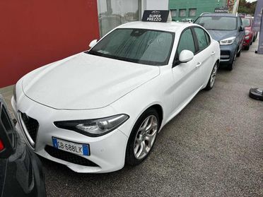 ALFA ROMEO Giulia 2.2 Turbodiesel 160 CV AT8 Executive