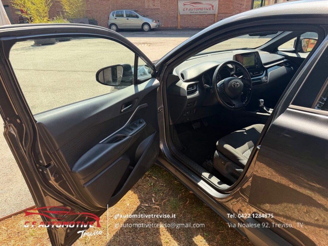 Toyota C-HR 1.8h Business e-cvt