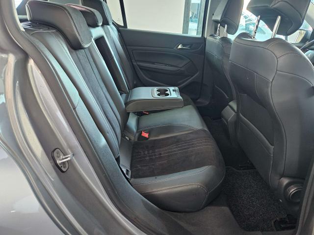 Peugeot 308 308 II 2013 5p 1.6 e-hdi 8v Allure s