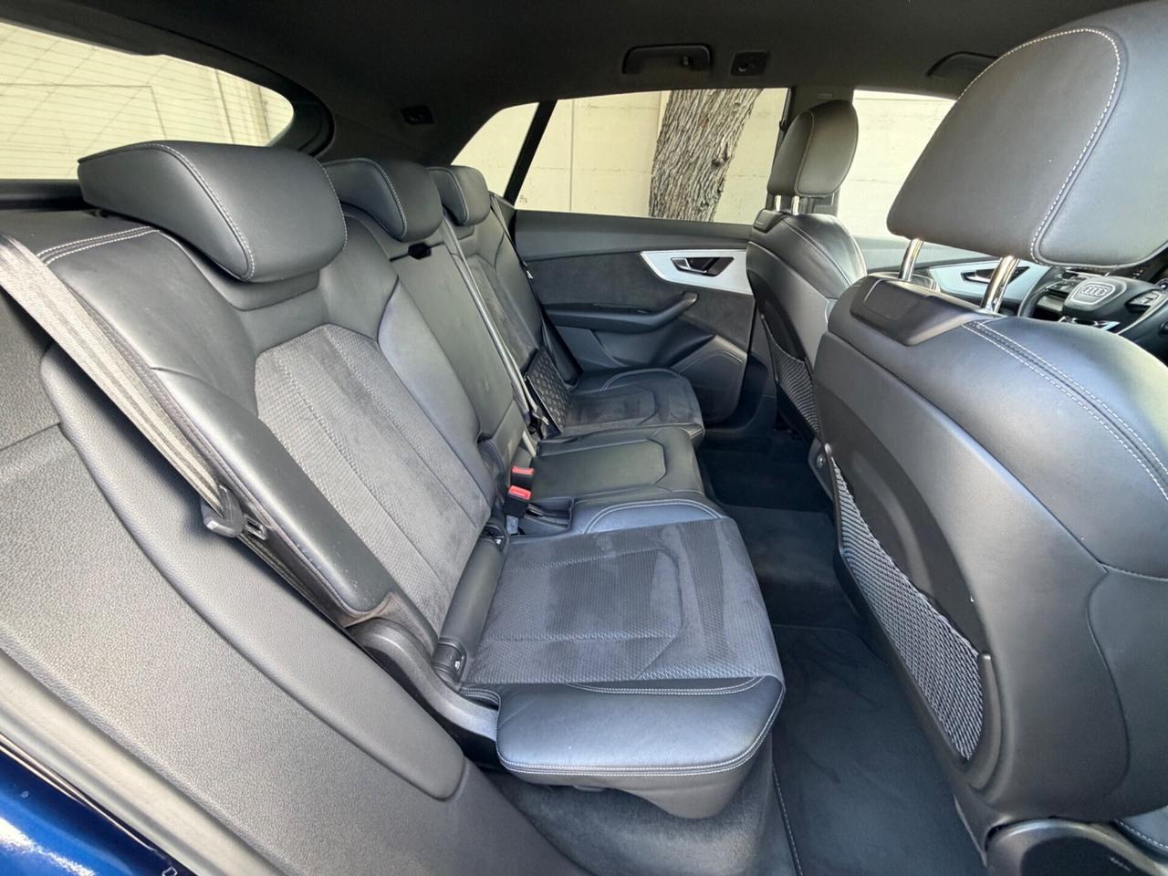 Audi Q8 50 TDI 231CV quattro S line