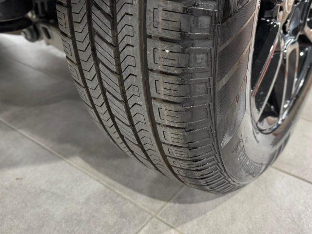 LAND ROVER Defender 110 3.0D I6 200 CV AWD AUTO SE *GANCIO*UNIPROP*