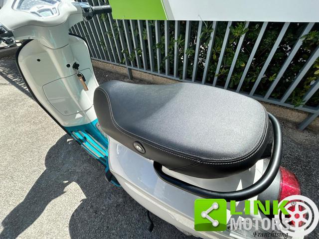 PIAGGIO Vespa 50 primavera .