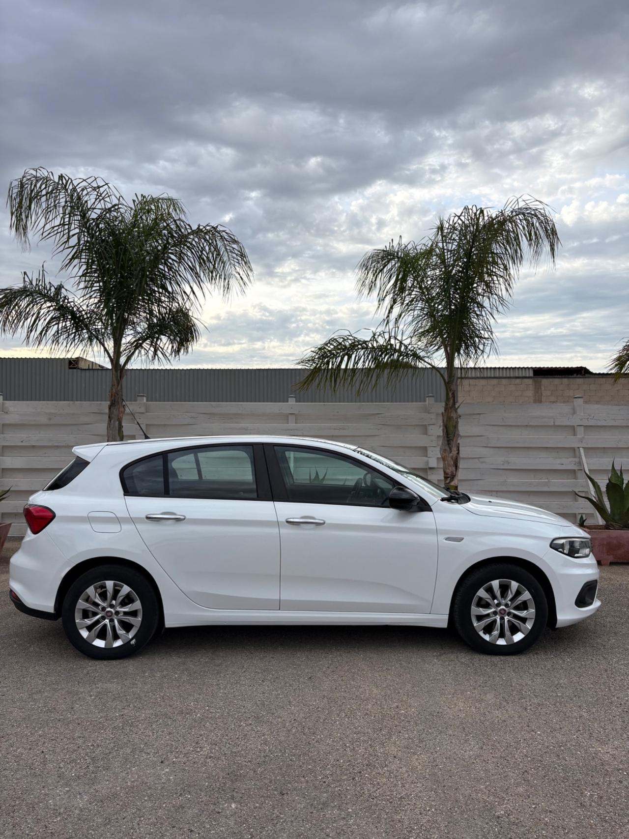 Fiat Tipo 1.3 Mjt con 108.000 km unico proprietario