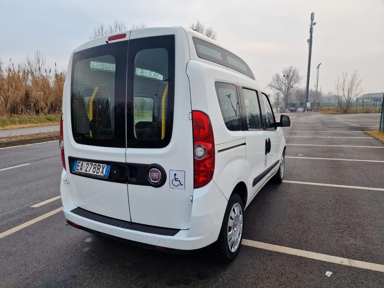 Fiat Doblo 1.6 MJT 16V trasporto disabili - 2012