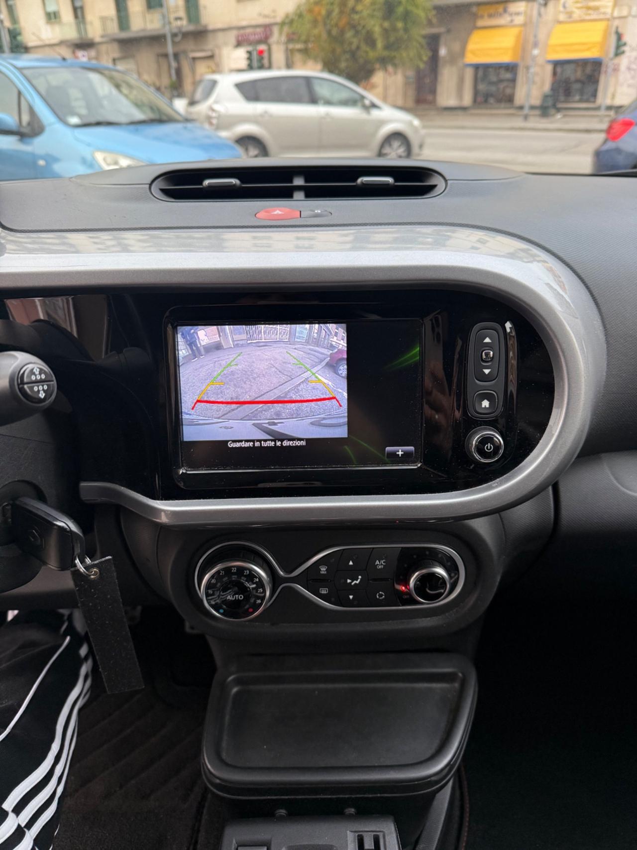 Renault Twingo TCe 110 CV EDC GT