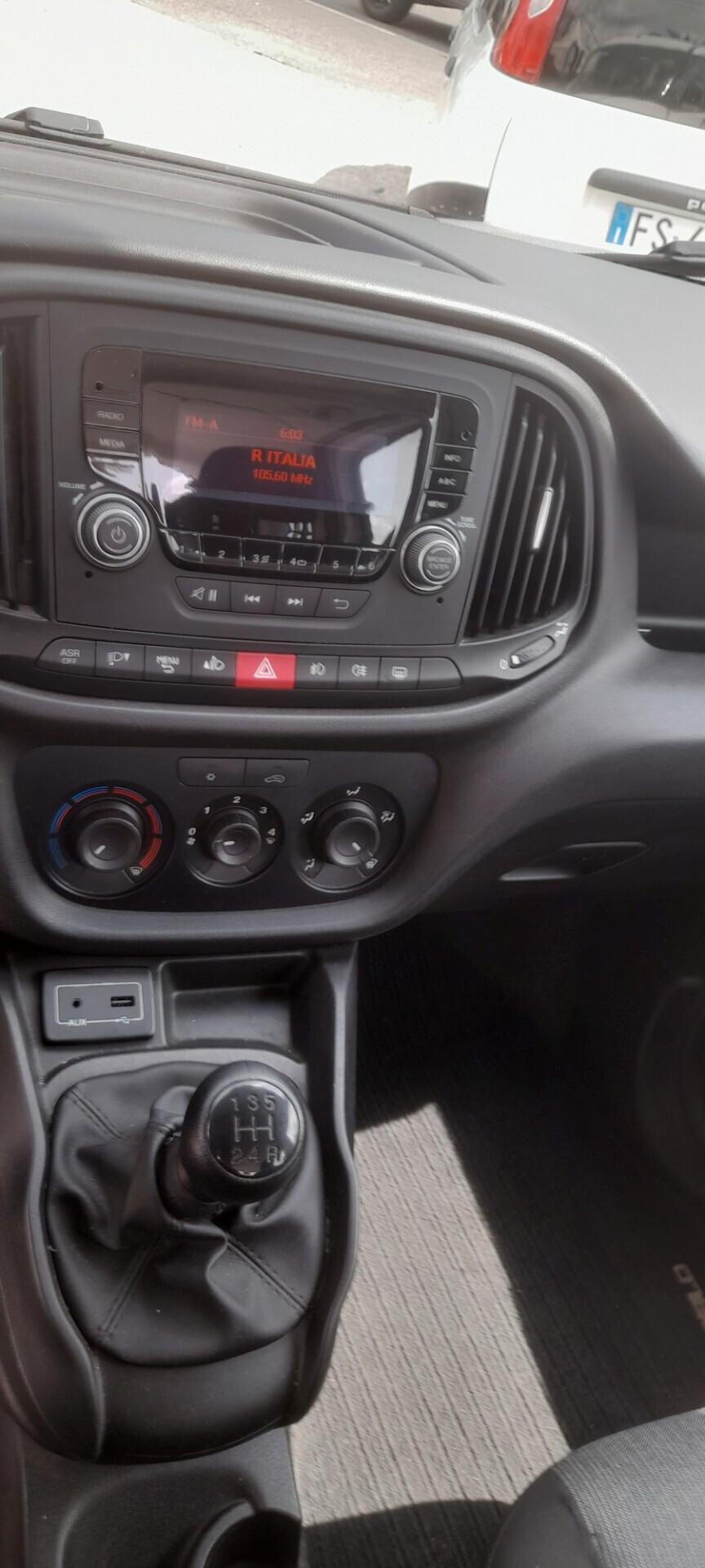 FIAT DOBLO 5 POSTI AUTOCARRO N1