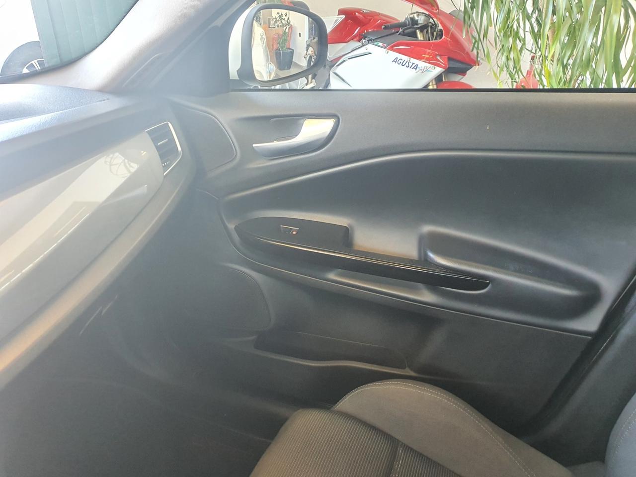 Alfa Romeo Giulietta 1.6 JTDm-2 105 CV Exclusive