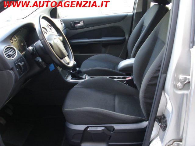 FORD Focus 1.6 TDCi (90CV) 5p. (POCHI KM)