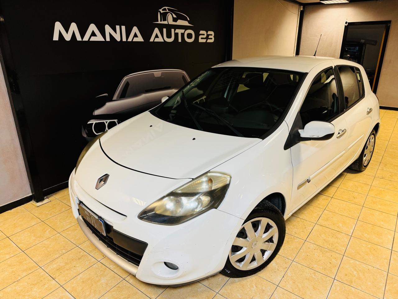 RENAULT CLIO 1.5*DCI*85 CV*NAVIGATORE*NEOPATENTATI*UNIPRO*