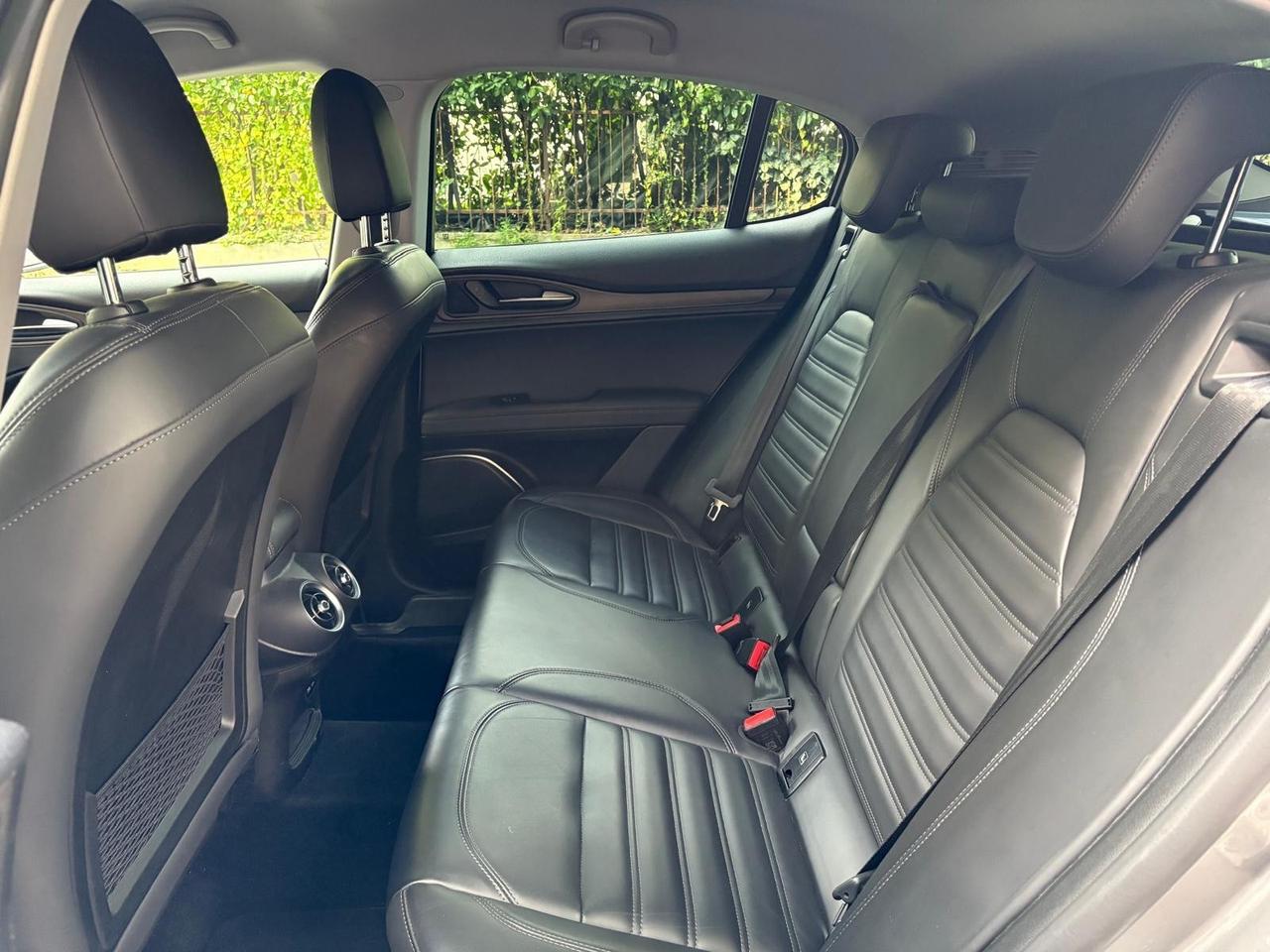 Alfa Romeo Stelvio 2.0 Turbo 280 CV AT8 Q4 Super