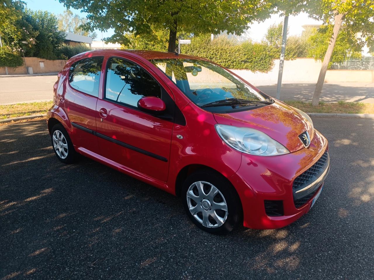 Peugeot 107 1.0 5 porte del 2011 SOLO 63.000 KM