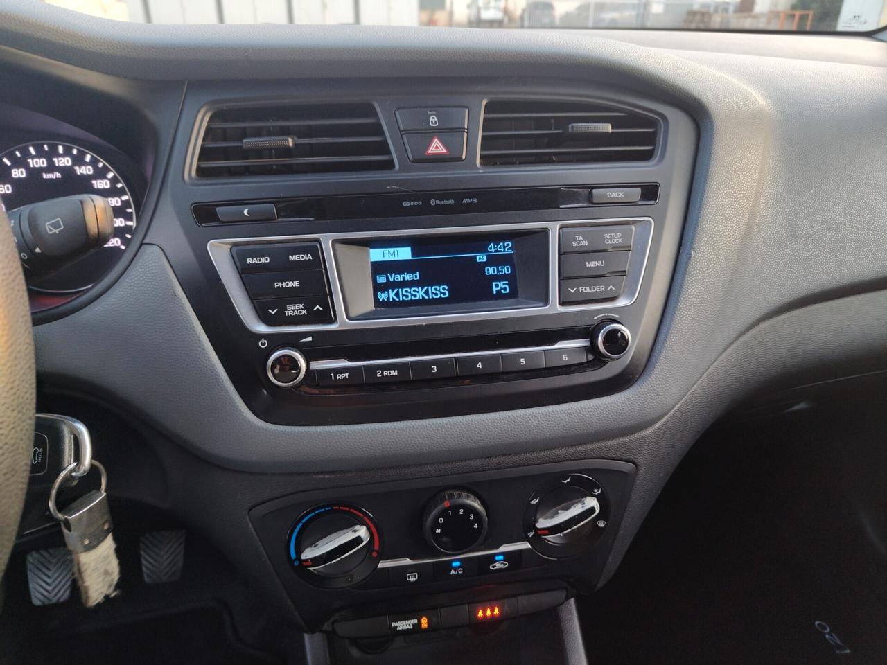 Hyundai i20 1.1 CRDi 5p Comfort KM54.000