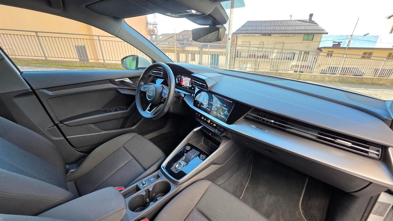 Audi A3 SPB 35 TDI S tronic line Edition