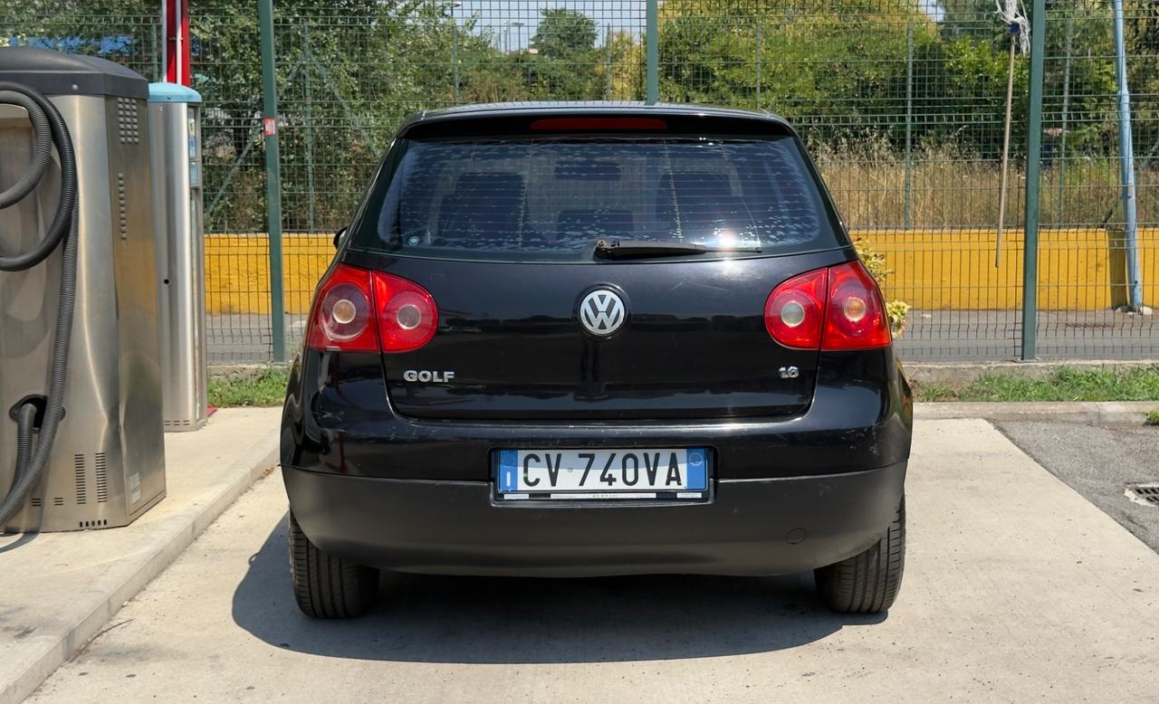 Volkswagen Golf 5 1.6 5p. Comfortline 2005
