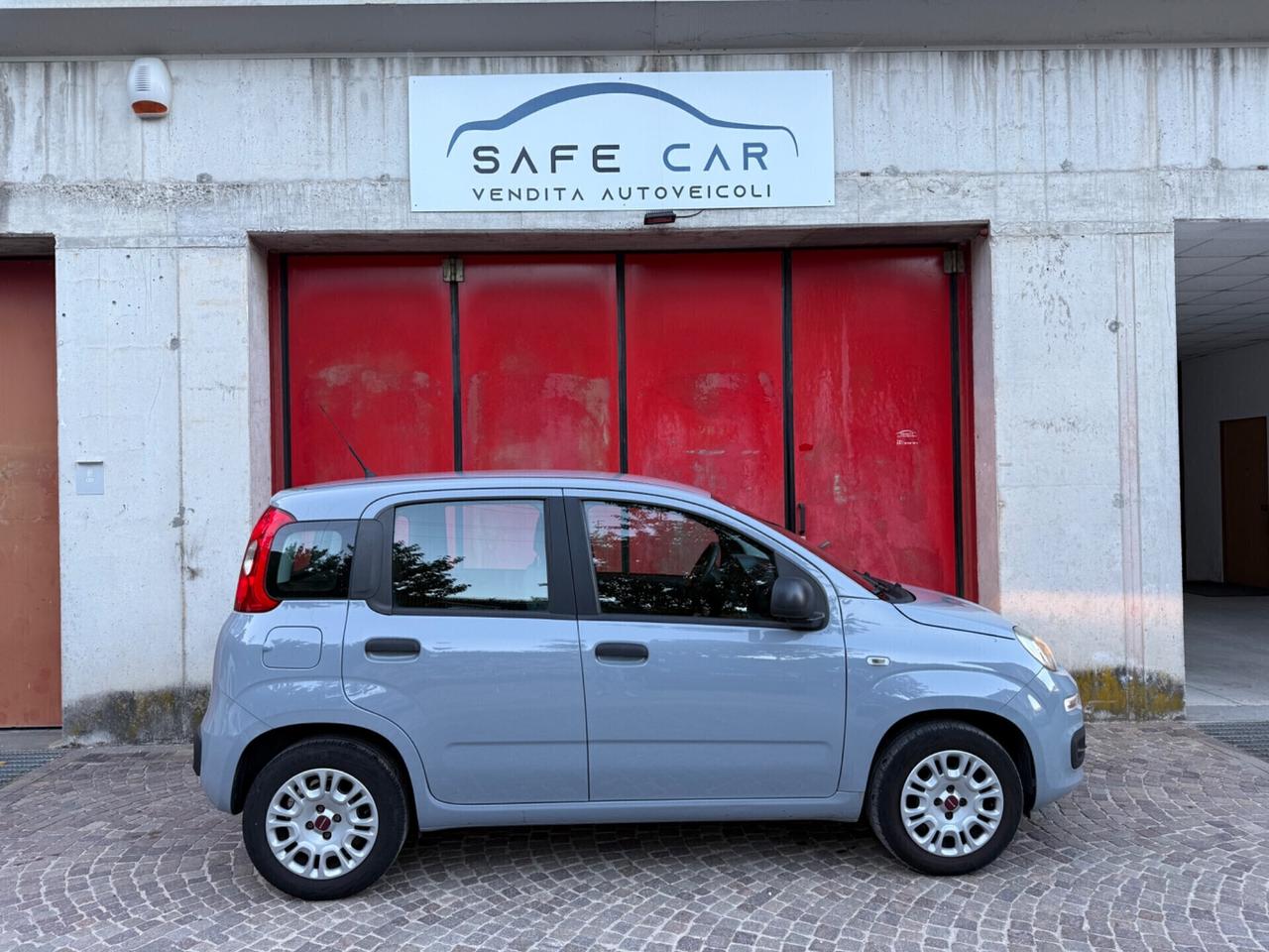 FIAT PANDA 1.2 69 CV NEOPATENTATI