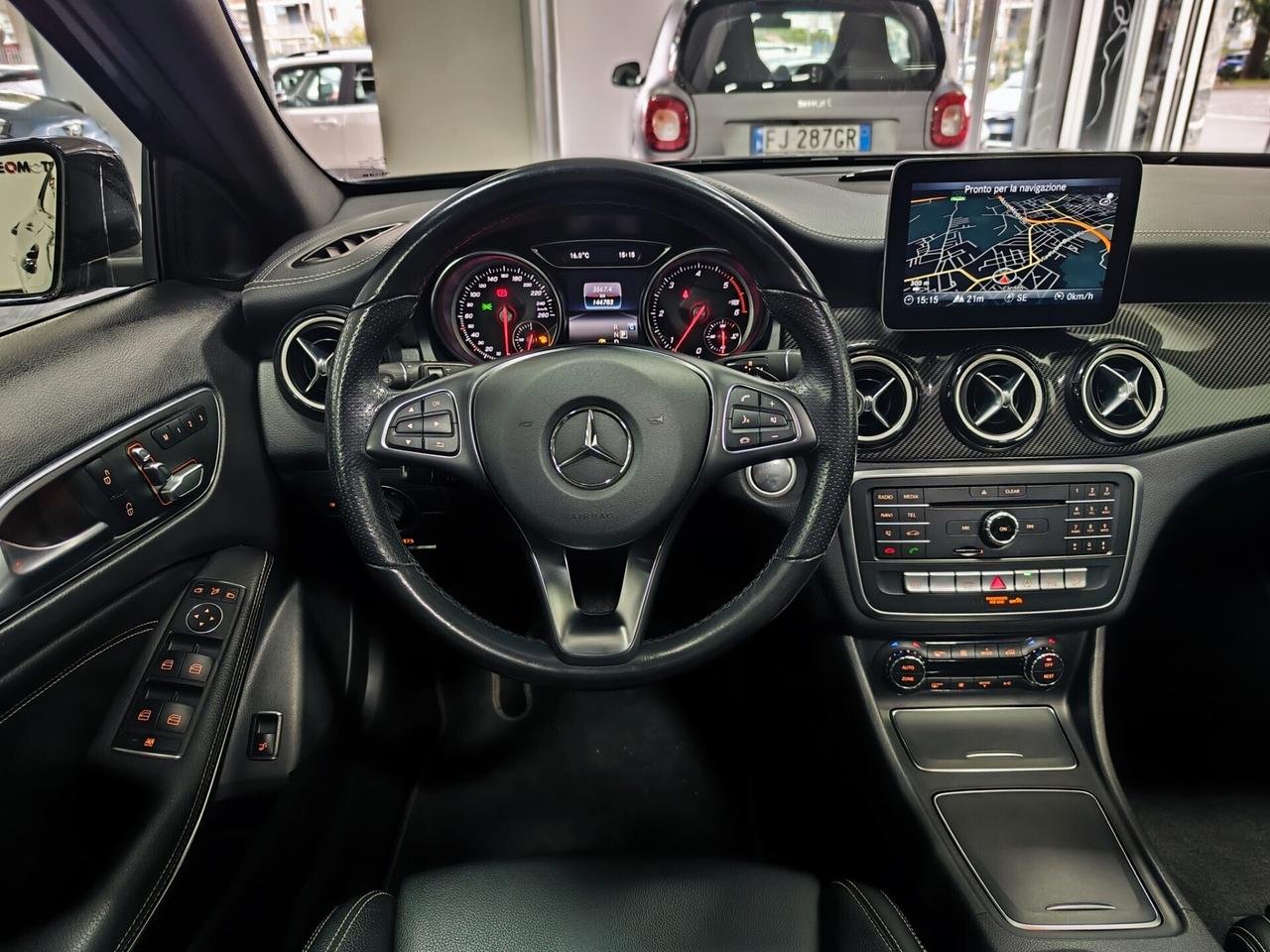 Mercedes-benz GLA 200 d Automatic Premium TETTO