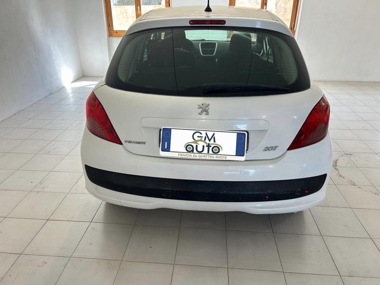 Peugeot 207 1.4 HDi 70CV 3p. ONE Line