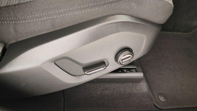 VOLVO XC60 T6 Recharge Plug-in Hybrid AWD automatico Core