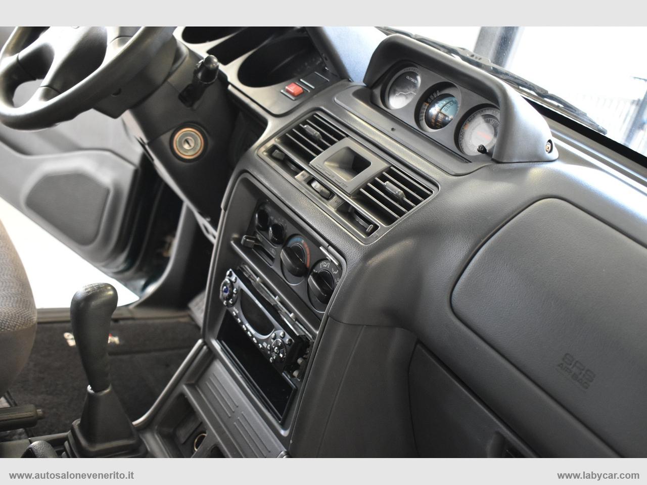 MITSUBISHI Pajero 2.5 TDI 3p. GLX Autocarro