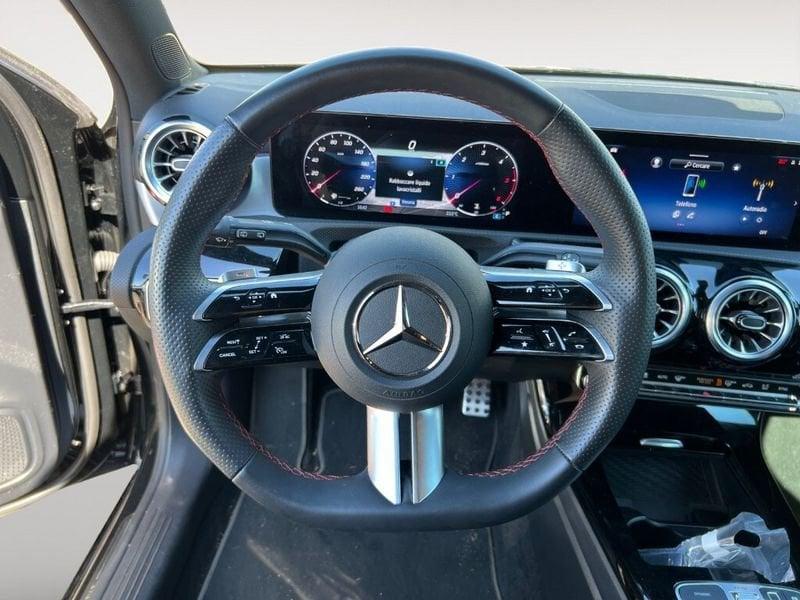 Mercedes-Benz Classe A (W177) A 180 d Automatic AMG Line Premium