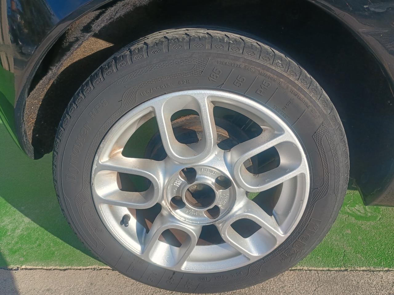 LANCIA YPSILON NEOPATENTATI