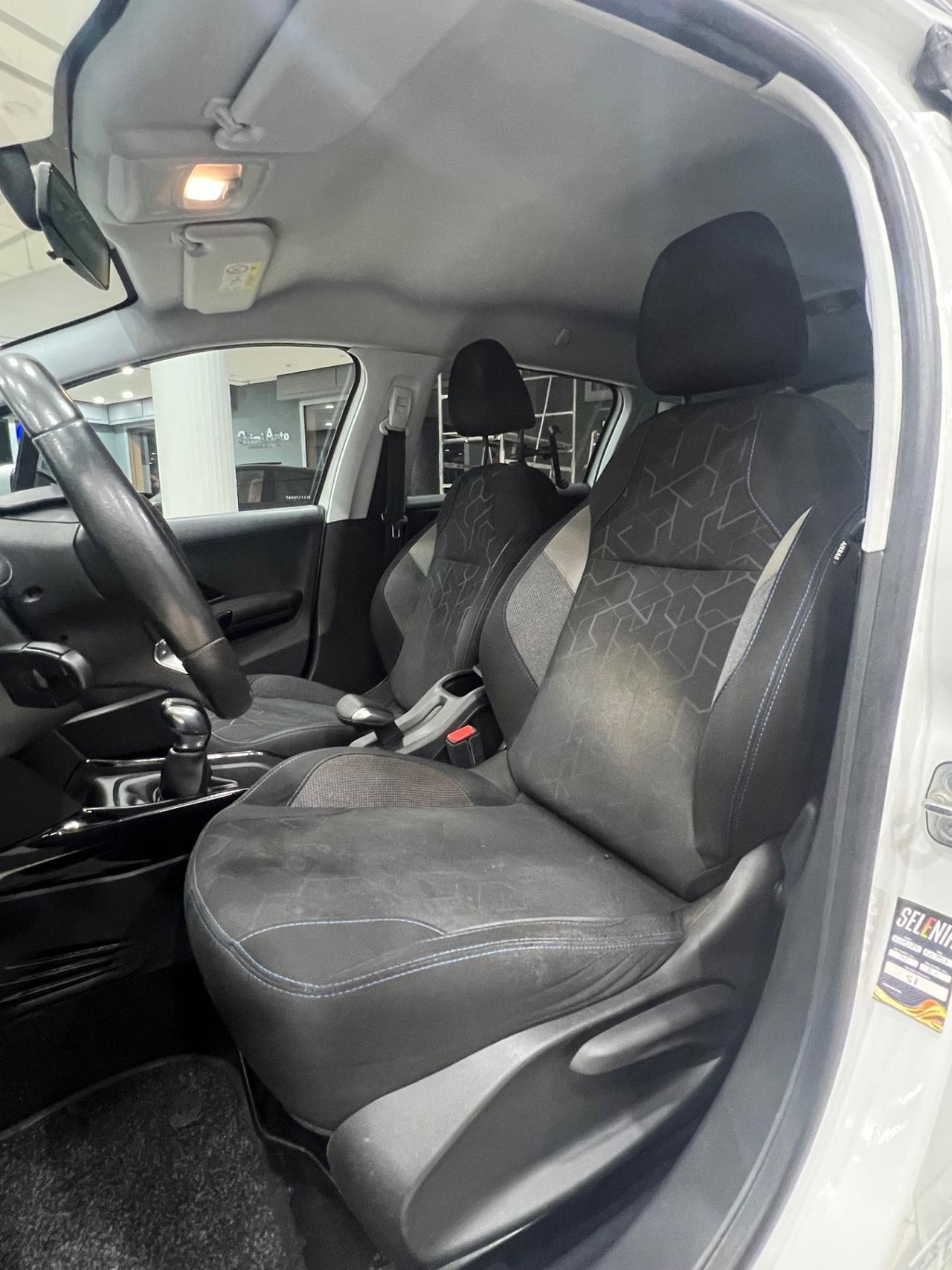 Peugeot 2008 BlueHDi 100 S&S Signature
