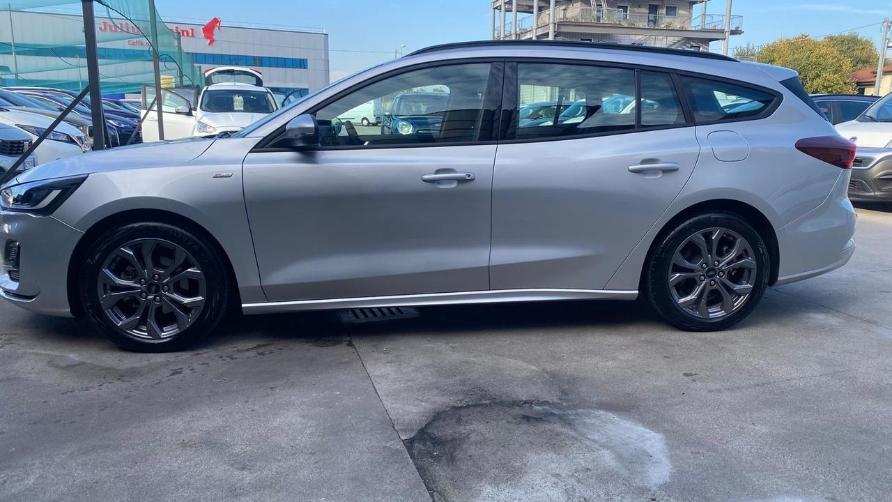 Ford Focus 1.0 EcoBoost Hybrid 125CV Powershift SW ST-Line Design