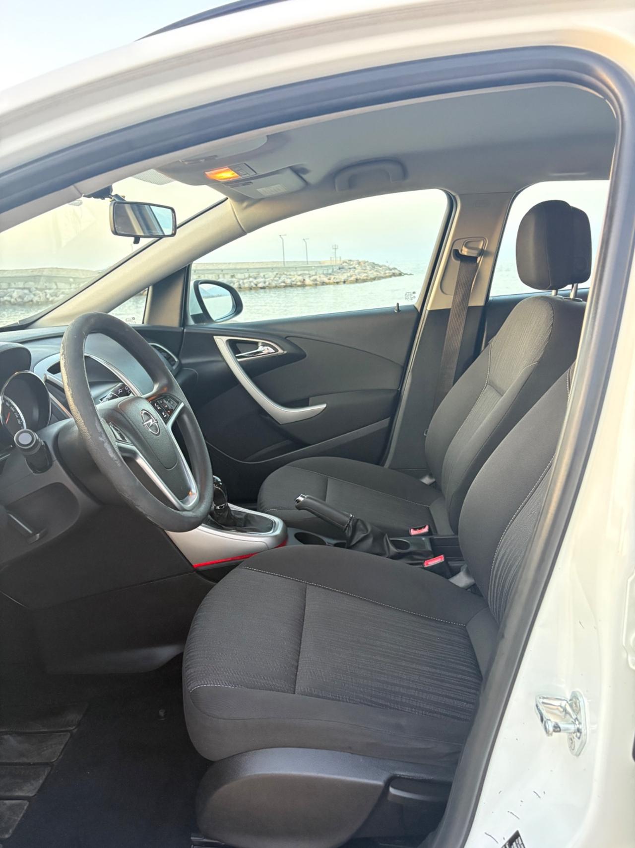 Opel Astra 1.7 CDTI 110CV 5 porte