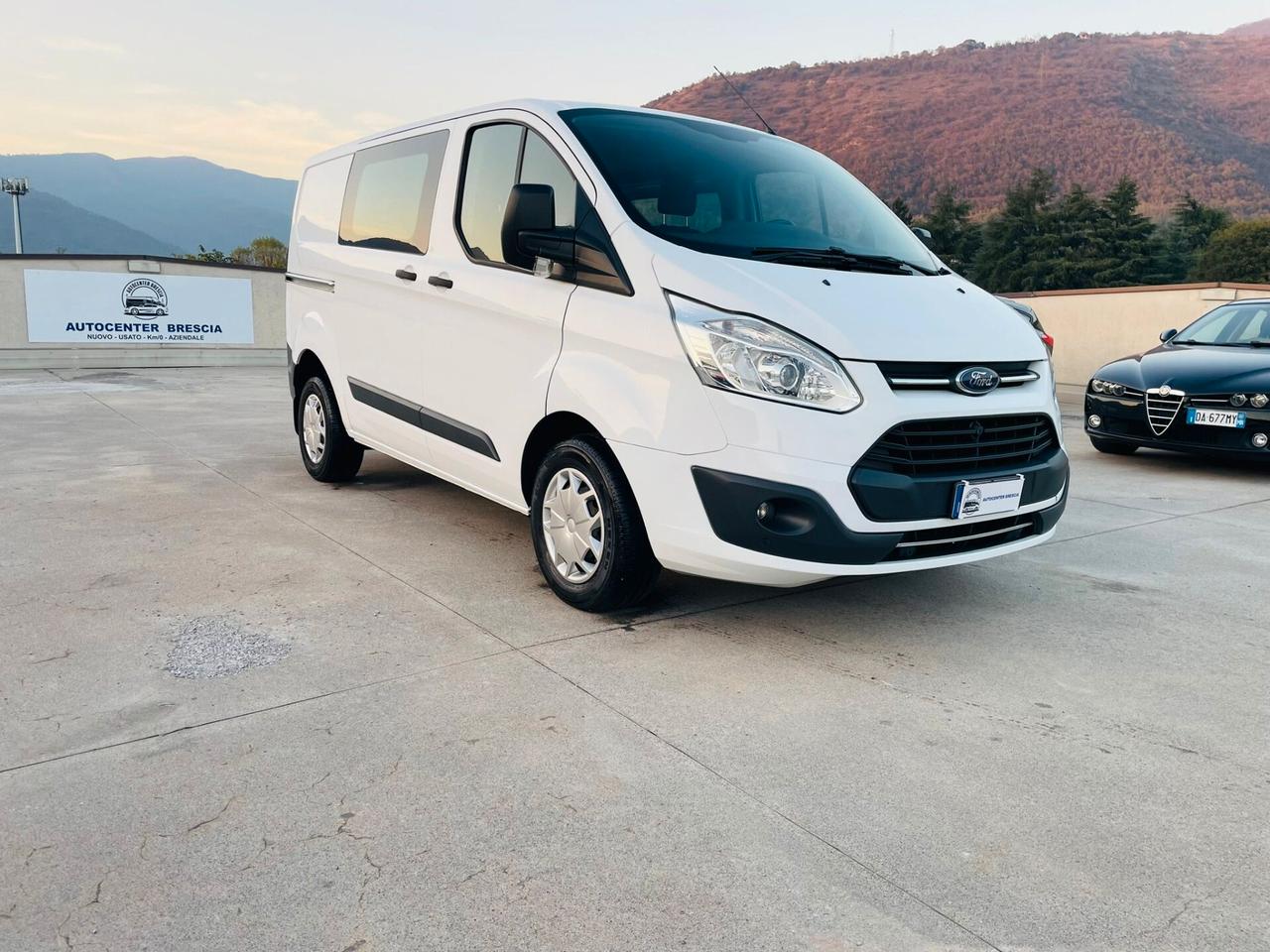 FORD TRANSIT CUSTOM 6 POSTI EURO6B UNICO PROPRIETARIO