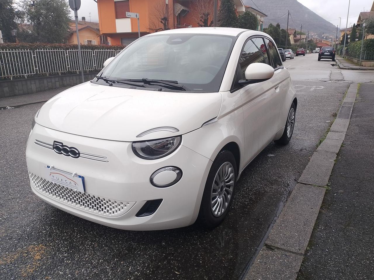 Fiat 500e 42 kWh Icon