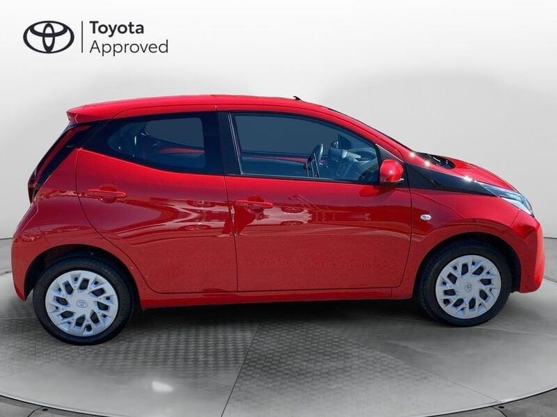 Toyota Aygo Connect 1.0 VVT-i 72 CV 5 porte x-play