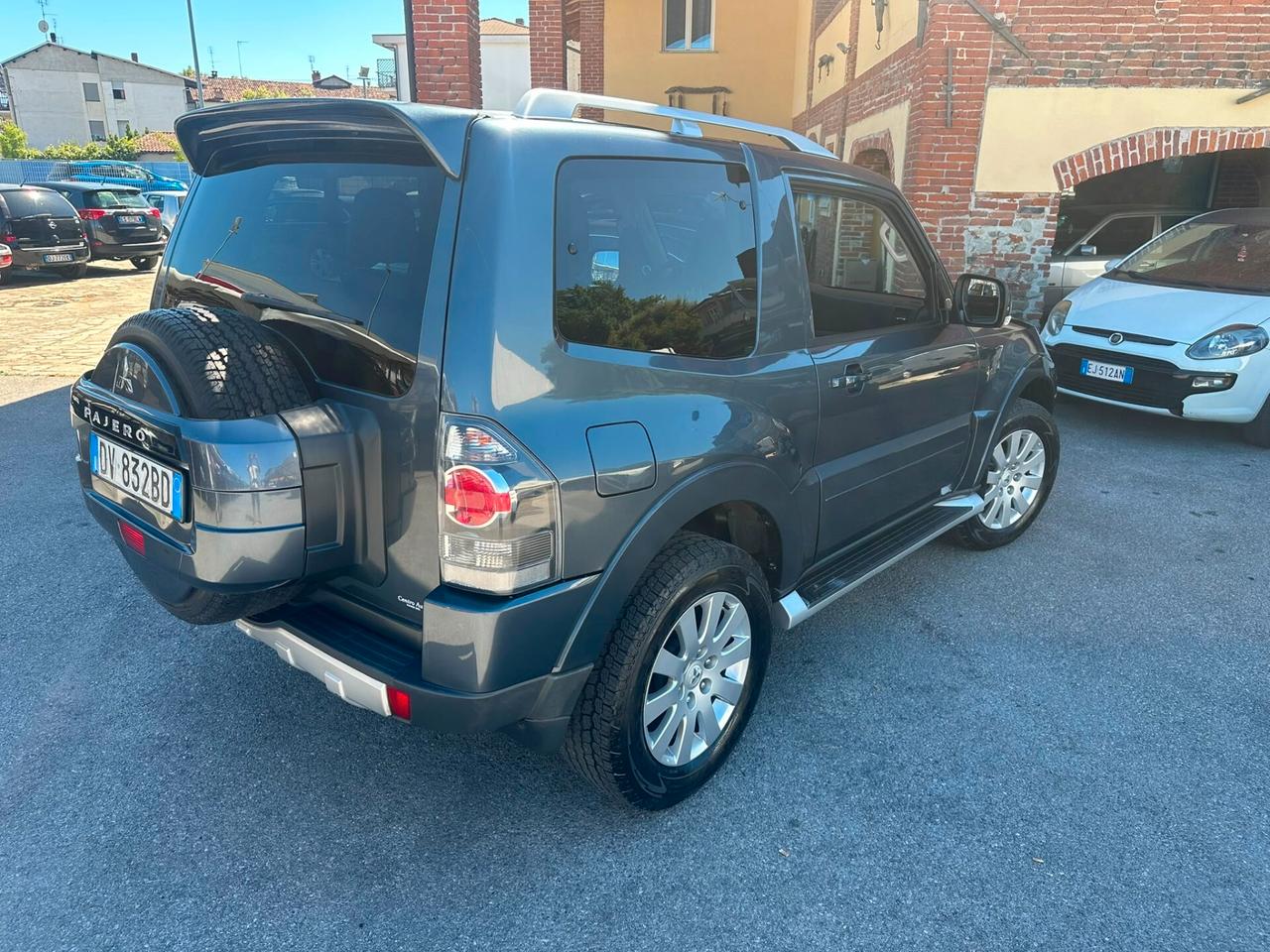 Mitsubishi Pajero 3.2 DI-D 16V 3p. Intense
