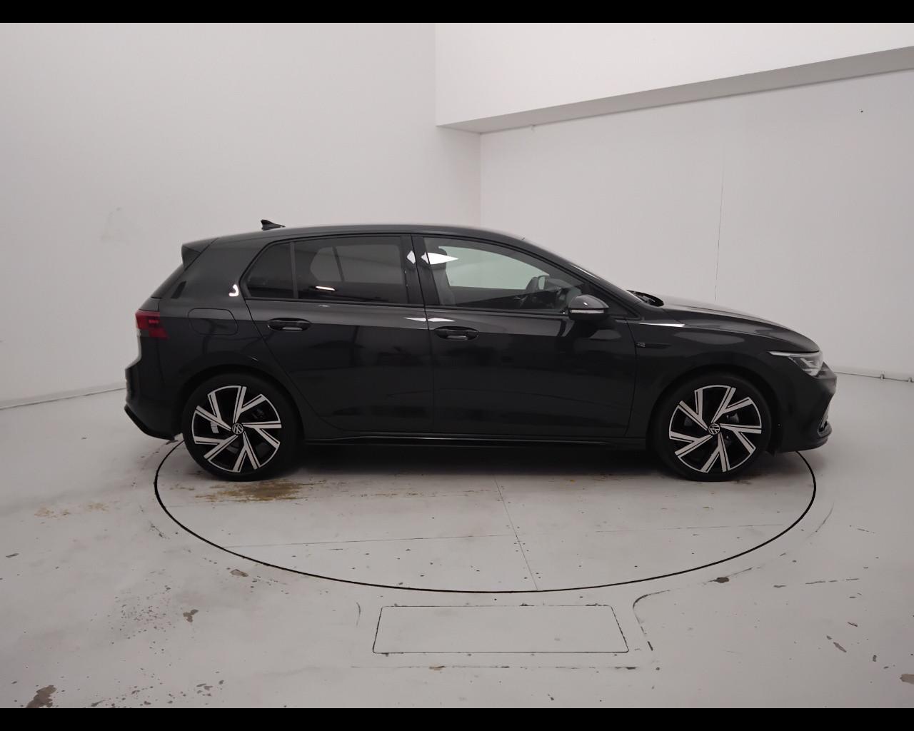 VOLKSWAGEN Golf VIII 2020 - Golf 1.5 tsi evo R-Line 130cv