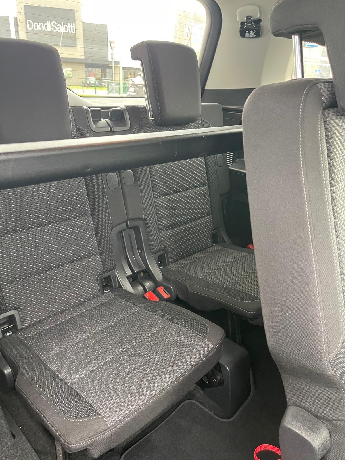 Volkswagen Touran 1.6 TDI 115 CV SCR DSG Comfortline BlueMotion Tech.