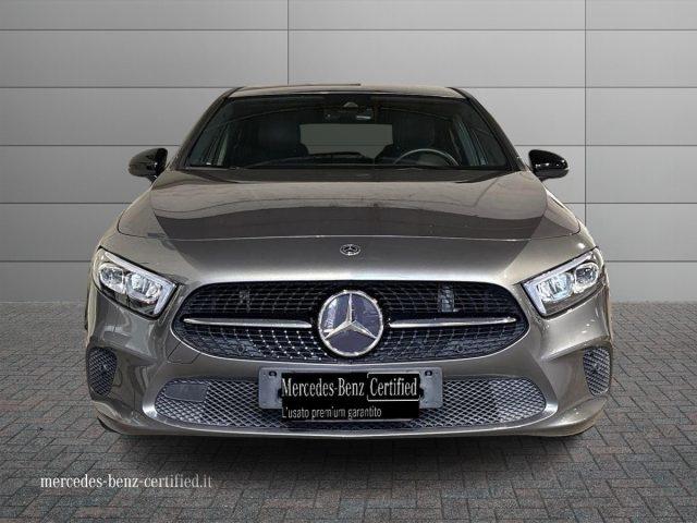 MERCEDES-BENZ A 180 Sport