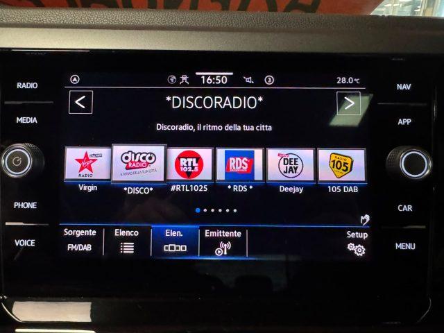 VOLKSWAGEN Taigo 1.0 TSI DSG R-Line 18" C/GRIMALDI SPECIAL DAY