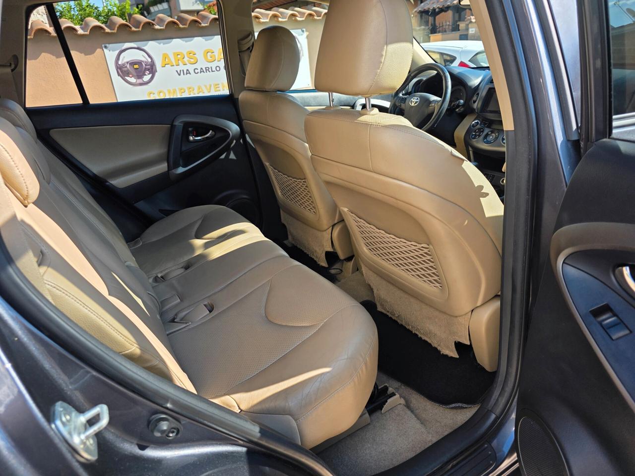 Toyota RAV 4 RAV4 Crossover 2.2 D-Cat A/T 150 CV Luxury