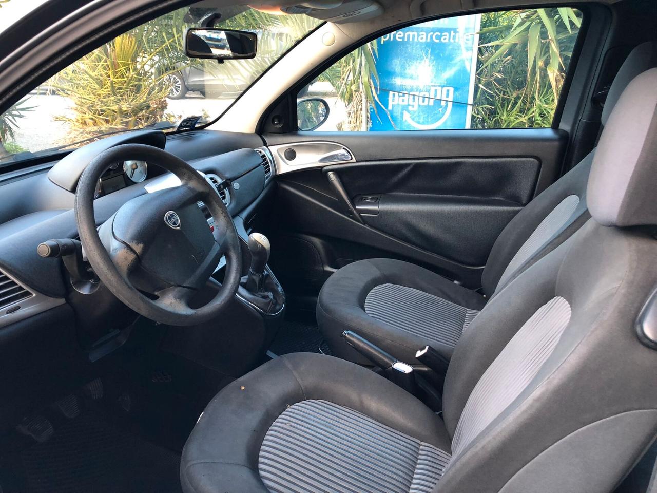 Lancia Ypsilon 1.3 MJT 75 CV Argento