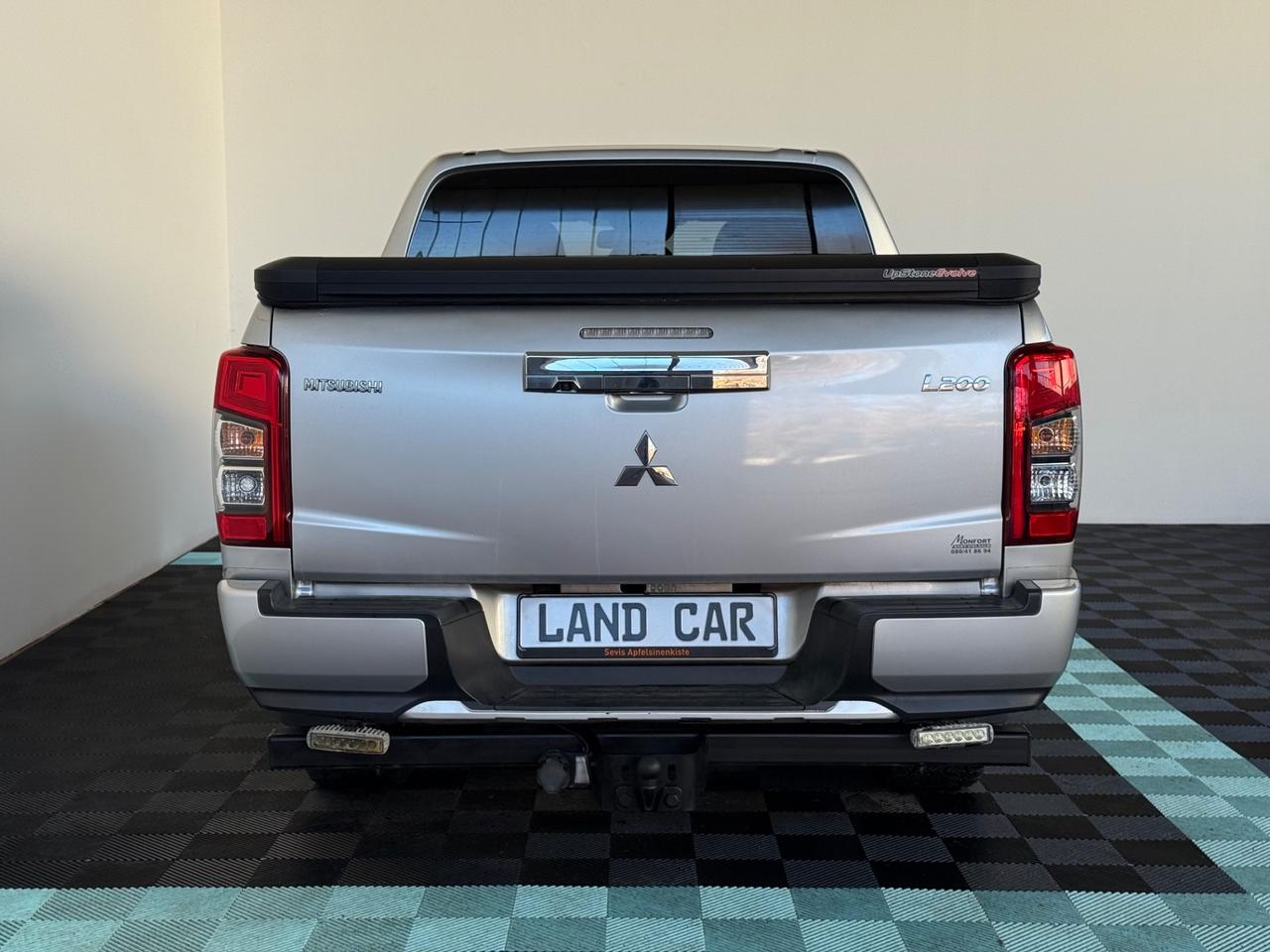 Mitsubishi L200 2.3 D Double Cab 4x4 Super Select Intense aut.