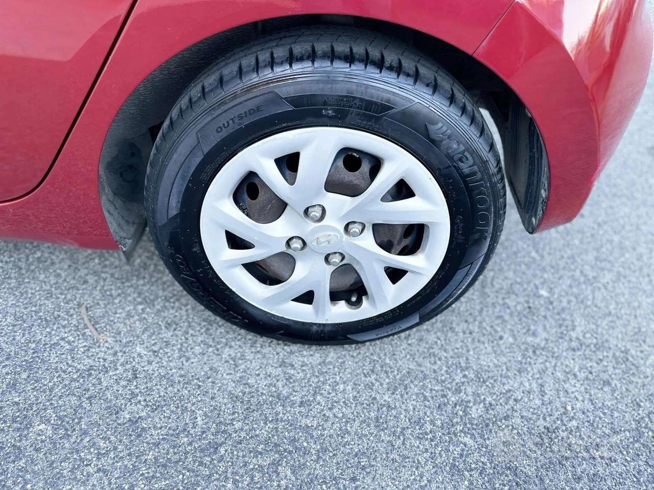 Hyundai i10 1.0 Benzina 66CV E6 Neo - 2018