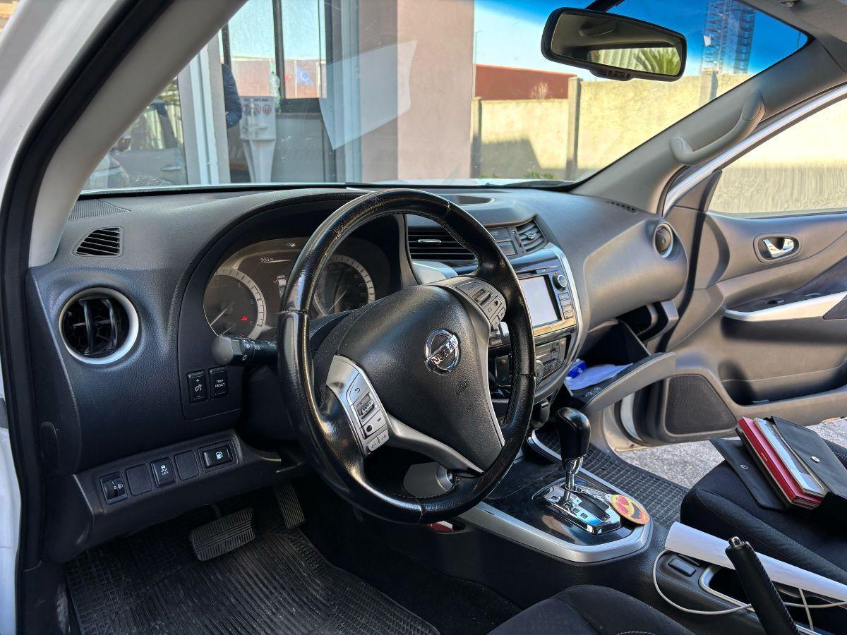 NISSAN Navara 2.5 dCI 4WD N1 autocarro
