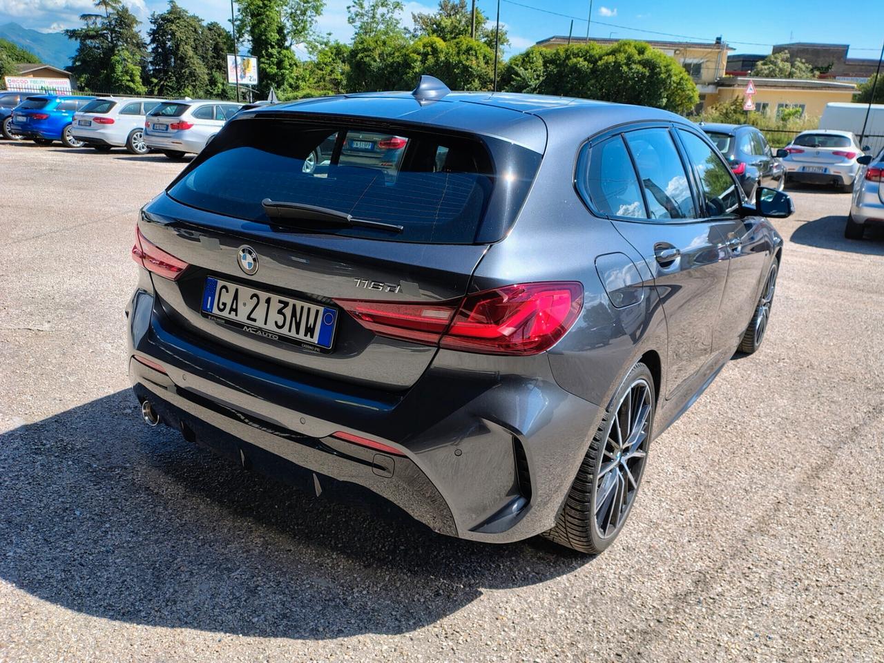 Bmw 116 116d 5p. Msport