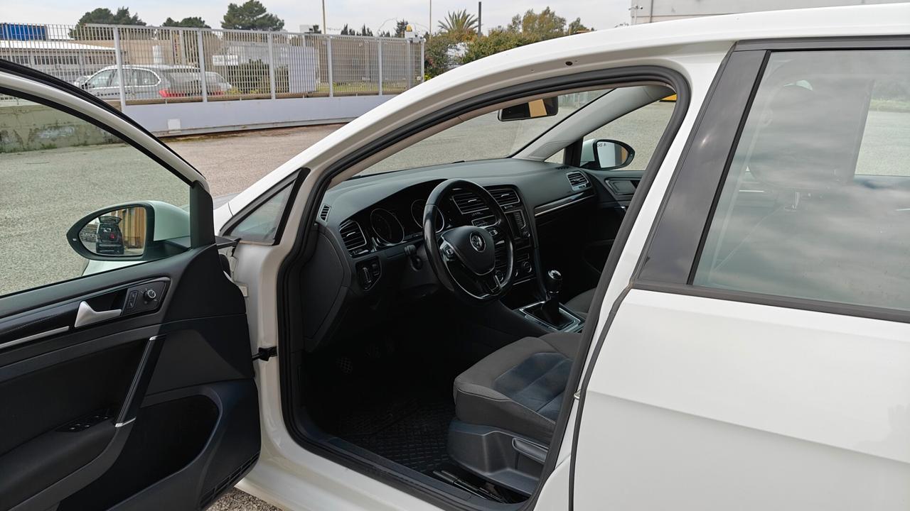 VOLKSWAGEN GOLF 1.6 D 105CV - 2015